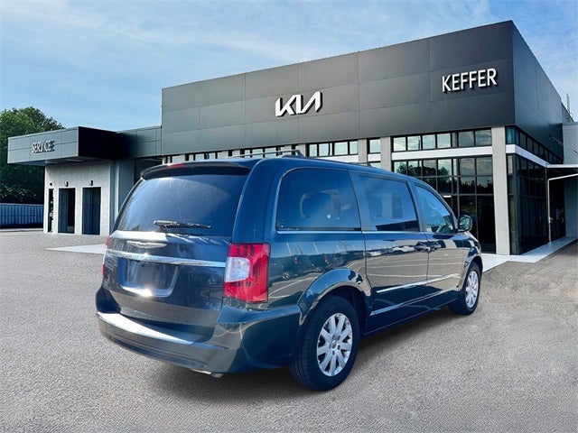 2014 Chrysler Town & Country Touring