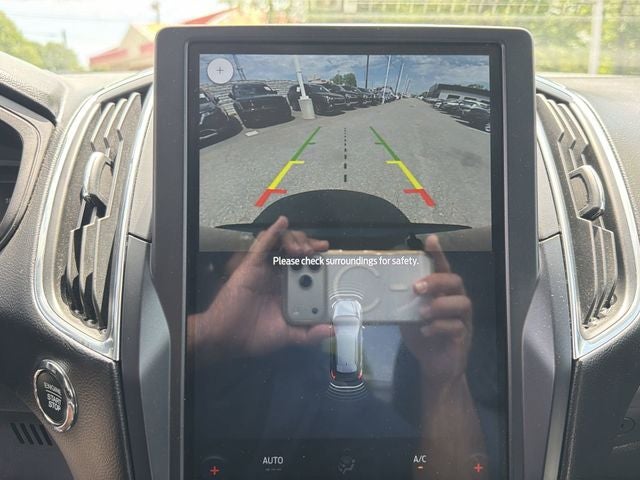 2023 Ford Edge Titanium