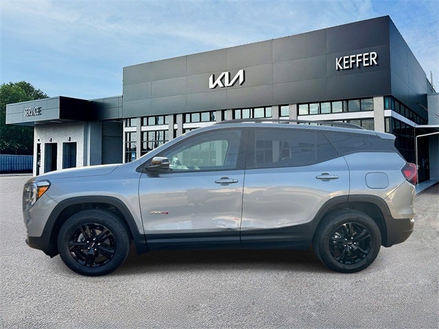 2023 GMC Terrain AT4