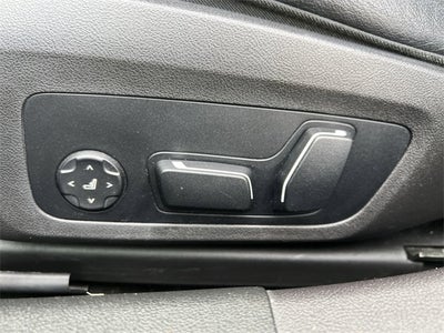 2024 BMW 3 Series 330i