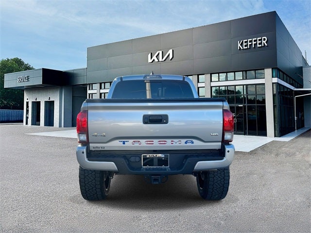 2022 Toyota Tacoma TRD Sport V6