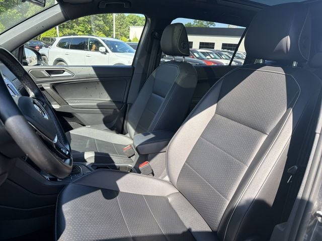 2021 Volkswagen Tiguan 2.0T SE R-Line Black
