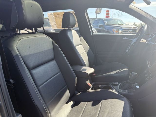 2021 Volkswagen Tiguan 2.0T SE R-Line Black