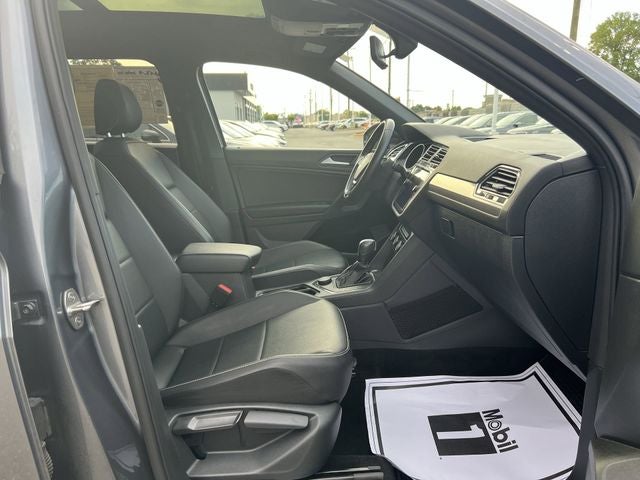 2021 Volkswagen Tiguan 2.0T SE R-Line Black