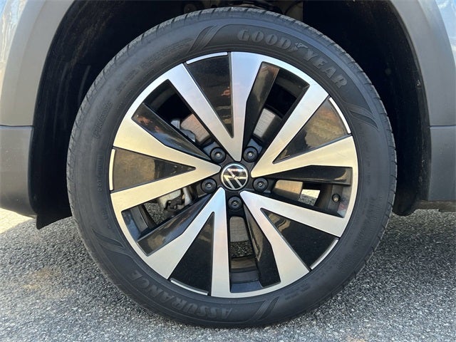 2024 Volkswagen Taos 1.5T SE