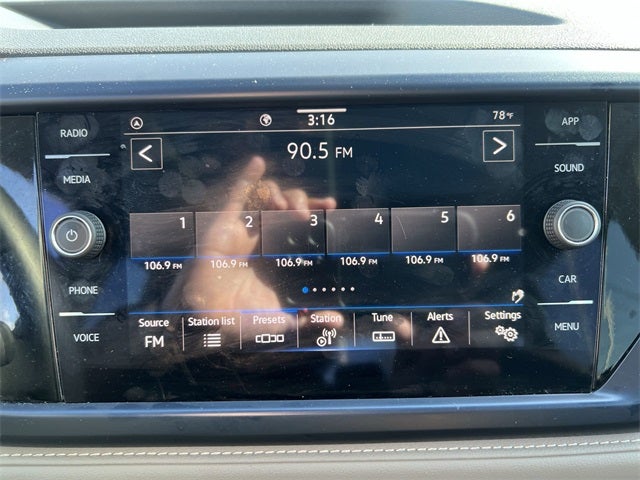 2024 Volkswagen Taos 1.5T SE