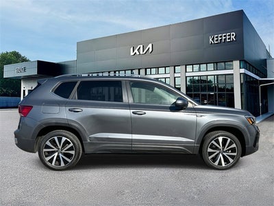 2024 Volkswagen Taos 1.5T SE