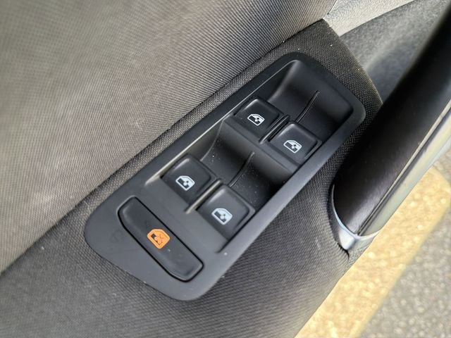 2019 Volkswagen Golf S