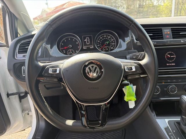2019 Volkswagen Golf S