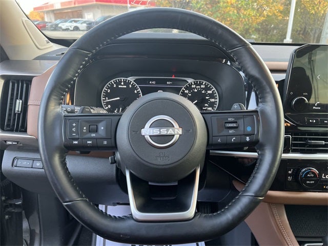 2022 Nissan Pathfinder Platinum