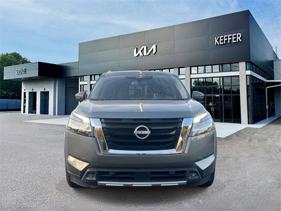 2022 Nissan Pathfinder Platinum