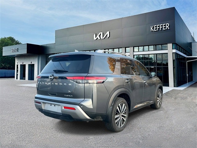 2022 Nissan Pathfinder Platinum