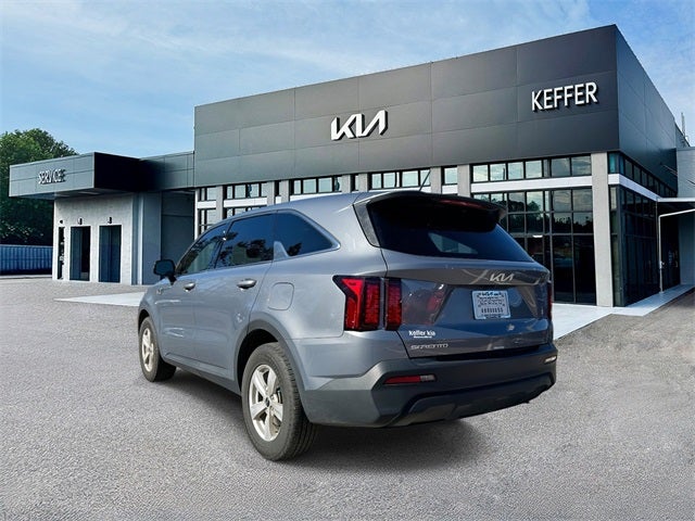 2023 Kia Sorento LX