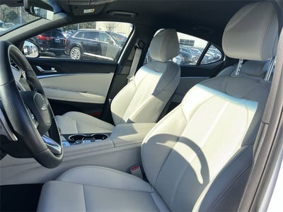 2025 Genesis G70 2.5T