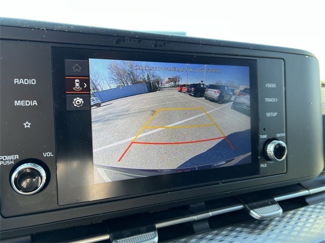 2024 Kia Carnival LX