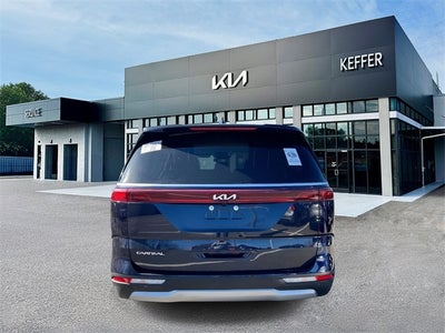 2024 Kia Carnival LX