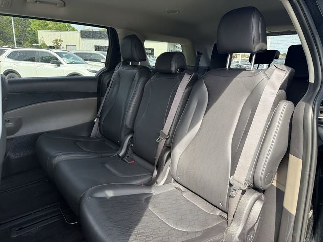 2025 Kia Carnival LXS