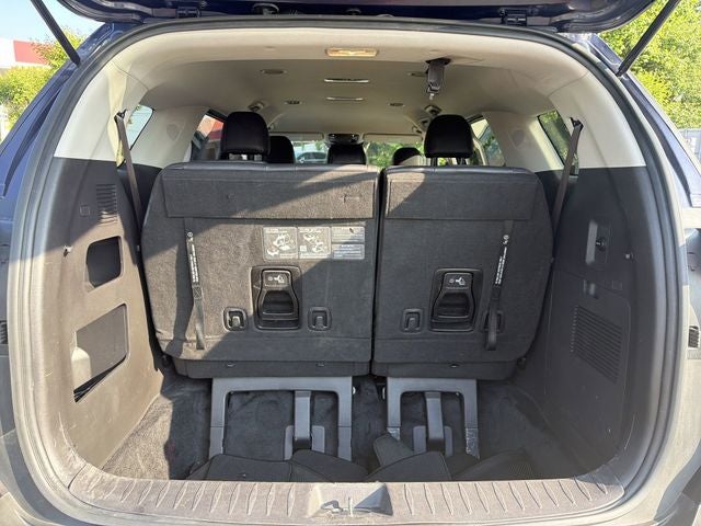 2025 Kia Carnival LXS
