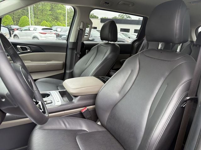 2025 Kia Carnival LXS
