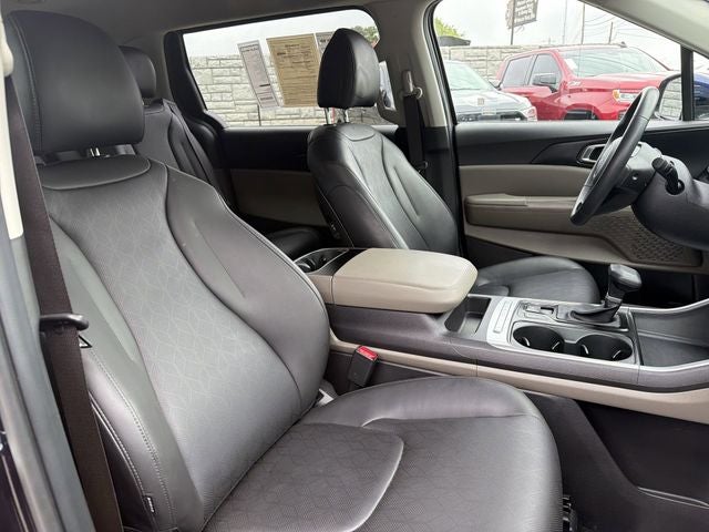 2025 Kia Carnival LXS