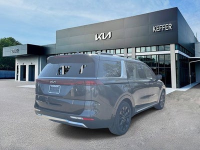 2022 Kia Carnival SX
